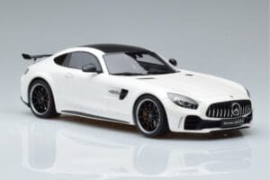 Mercedes AMG GT R Vit GT Spirit 1:18 KJ021 Resin — bild 4 av 6