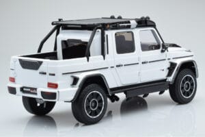 Mercedes Brabus G800 W464 Adventure XLP Polar Vit Almost Real 1:18 860524 Metall — bild 3 av 8