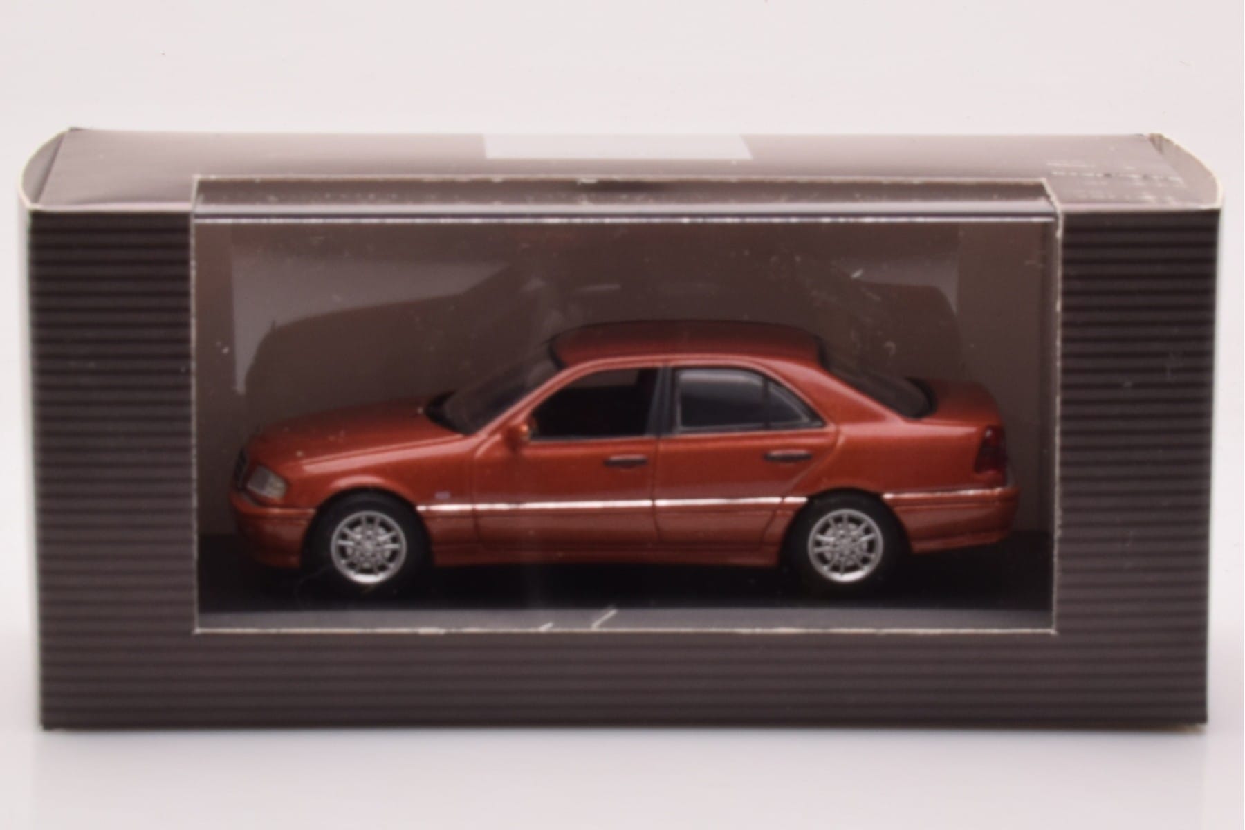 Mercedes C-Class W202 C220 Orange Metallic Dealer Edition Minichamps 1:43 B66005747 Metall — bild 4 av 4