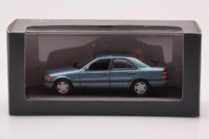 Mercedes C-Class W202 C220 Petrol Metallic Minichamps 1:43 B66005705 Metall — bild 3 av 3