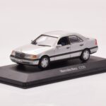 Mercedes C-Class W202 C220 Silver Minichamps 1:43 - image 2 of 4