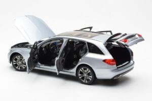 Mercedes C-Class W205 T-Model Silver Asia Exclusive Norev 1:18 183865 Metall — bild 5 av 8