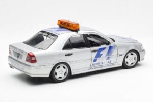 Mercedes C-Class W202 AMG Medical Car F1 1997 UT Models 1:18 26106 Metall — bild 2 av 6