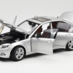 Mercedes C-Class W204 Avantgarde Silver AUTOart 1:18 B66962368 - image 2 of 8