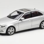 Mercedes C-Class W204 Avantgarde Silver AUTOart 1:18 B66962368