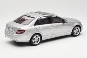 Mercedes C-Class W204 Avantgarde Silver AUTOart 1:18 B66962368 Metall — bild 3 av 8