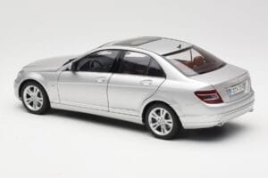 Mercedes C-Class W204 Avantgarde Silver AUTOart 1:18 B66962368 Metall — bild 7 av 8