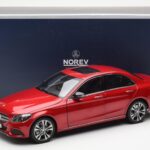 Mercedes C-Class W205 Röd Metallic Asia Exclusive Norev 1:18 - image 8 of 8