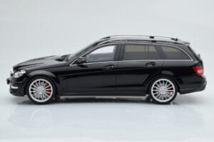 Mercedes C63 AMG S204 T-Model Svart GT Spirit 1:18 GT760 Resin — bild 3 av 6