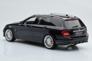 Mercedes C63 AMG S204 T-Model Svart GT Spirit 1:18 GT760 Resin — bild 5 av 6