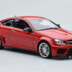 Mercedes C63 AMG W204 Black Series Röd GT Spirit 1:18 - image 4 of 6