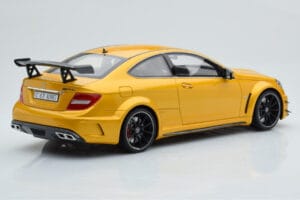 Mercedes C63 AMG W204 Black Series Guld GT Spirit 1:18 GT034 Resin — bild 2 av 6