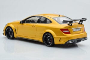 Mercedes C63 AMG W204 Black Series Guld GT Spirit 1:18 GT034 Resin — bild 5 av 6