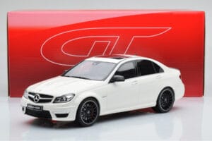 Mercedes C63 AMG W204 Vit GT Spirit 1:18 GT166 Resin — bild 6 av 6