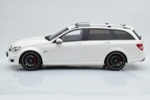 Mercedes C63 AMG S204 T-Model Vit GT Spirit 1:18 GT147 Resin — bild 3 av 8