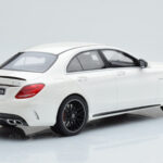 Mercedes C63S AMG W205 Vit GT Spirit 1:18 - image 2 of 6