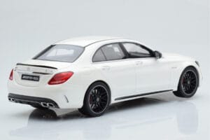 Mercedes C63S AMG W205 Vit GT Spirit 1:18 B66960370 Resin — bild 2 av 6