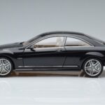 Mercedes CL63 AMG C216 Svart AUTOart 1:18 76169 Metall - image 3 of 6