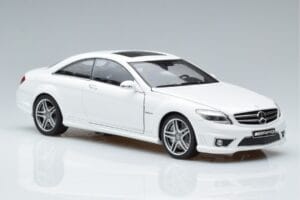 Mercedes CL63 AMG C216 Vit AUTOart 1:18 76167 Metall — bild 4 av 6