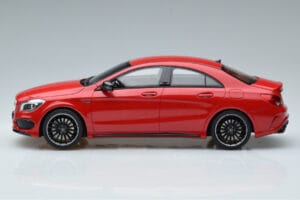 Mercedes CLA 45 AMG C117 Jupiter Röd GT Spirit 1:18 GT031 Resin — bild 3 av 6