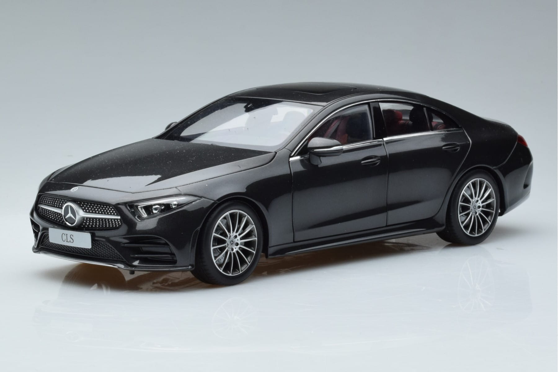 Mercedes CLS Coupe C257 Norev 1:18 - Models118 — Diecast & Resin