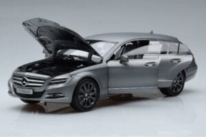 Mercedes CLS Shooting Brake X218 Alanite Grå Norev 1:18 B66960117 Metall — bild 2 av 7