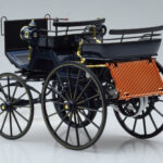 Mercedes Daimler Motorkutsche Mörkblå Norev 1:18 - image 5 of 6