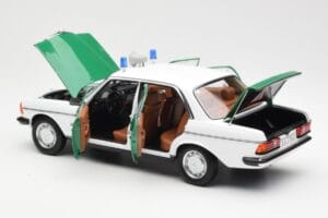 Mercedes E-Class W123 Polizei Norev 1:18 B66040676 Metall — bild 5 av 8