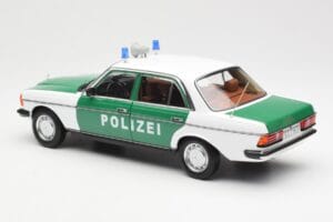 Mercedes E-Class W123 Polizei Norev 1:18 B66040676 Metall — bild 7 av 8