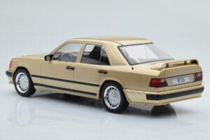 Mercedes E-Class W124 Tuning Beige MCG 1:18 MCG18342 Metall — bild 5 av 6