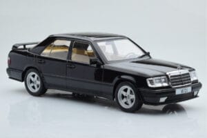Mercedes E-Class W124 Tuning Svart MCG 1:18 MCG18341 Metall — bild 4 av 6