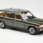 Mercedes 230T W123 T-Model Grön Metallic Norev 1:18 183730 - image 6 of 8