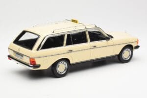 Mercedes 230T W123 T-Model Taxi Norev 1:18 183731 Metall — bild 3 av 8