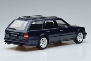 Mercedes E36 AMG S124 Blå Otto 1:18 OT753 Resin — bild 2 av 6