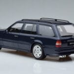 Mercedes E36 AMG S124 Blå Otto 1:18 OT753 Resin - image 5 of 6