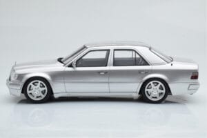 Mercedes E500 W124 Silver Otto 1:18 OT623 Resin — bild 3 av 6
