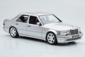 Mercedes E500 W124 Silver Otto 1:18 OT623 Resin — bild 4 av 6