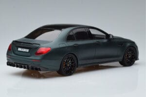 Mercedes E63 AMG Brabus 800 W213 Grön GT Spirit 1:18 GT208 Resin — bild 2 av 6
