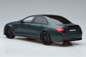 Mercedes E63 AMG Brabus 800 W213 Grön GT Spirit 1:18 GT208 Resin — bild 5 av 6