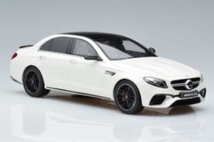Mercedes AMG E63 S W213 Vit GT Spirit 1:18 B66965711 Resin — bild 4 av 6