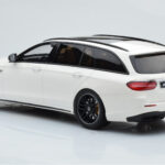 Mercedes AMG E63 S S213 T-Model Vit GT Spirit 1:18 - image 5 of 6