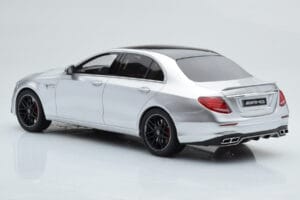 Mercedes AMG E63 S W213 Silver GT Spirit 1:18 GT230 Resin — bild 5 av 6