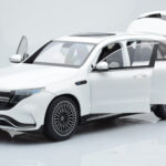 Mercedes EQC 400 Diamond Vit NZG 1:18 - image 2 of 8