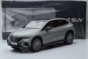 Mercedes EQE SUV X294 AMG Line Alpine Grå NZG 1:18 B66960837 Metall — bild 8 av 8