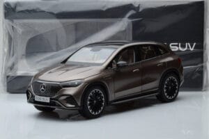 Mercedes EQE SUV X294 AMG Line Velvet Brun NZG 1:18 B66960836 Metall — bild 8 av 8