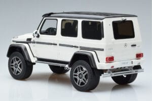 Mercedes G500 4x4 W463 GT Spirit 1:18 GT142 Resin — bild 5 av 6