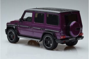 Mercedes G63 AMG W463 Crazy Color Galactic Beam Dealer Edition GT Spirit 1:18 B66961014 Resin — bild 5 av 6