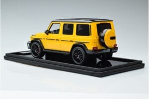 Mercedes AMG G63 W463 Gul MotorHelix 1:18 MH018-Y Resin — bild 5 av 7