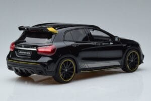 Mercedes AMG GLA45 X156 Gul Night Edition GT Spirit 1:18 B66960469 Resin — bild 2 av 6