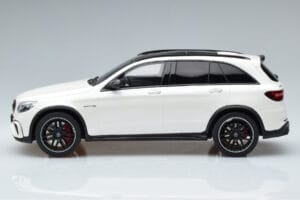 Mercedes GLC 63 AMG X253 Vit GT Spirit 1:18 B66965713 Resin — bild 3 av 6